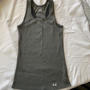 Gray ribbed tank “heat gear” from Under Armour